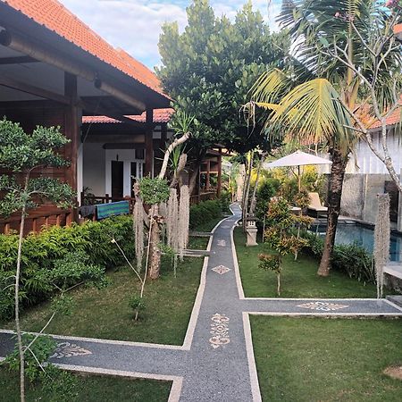 Bed and Breakfast Isola D'Oro Lembongan Nusa Lembongan Habitación foto